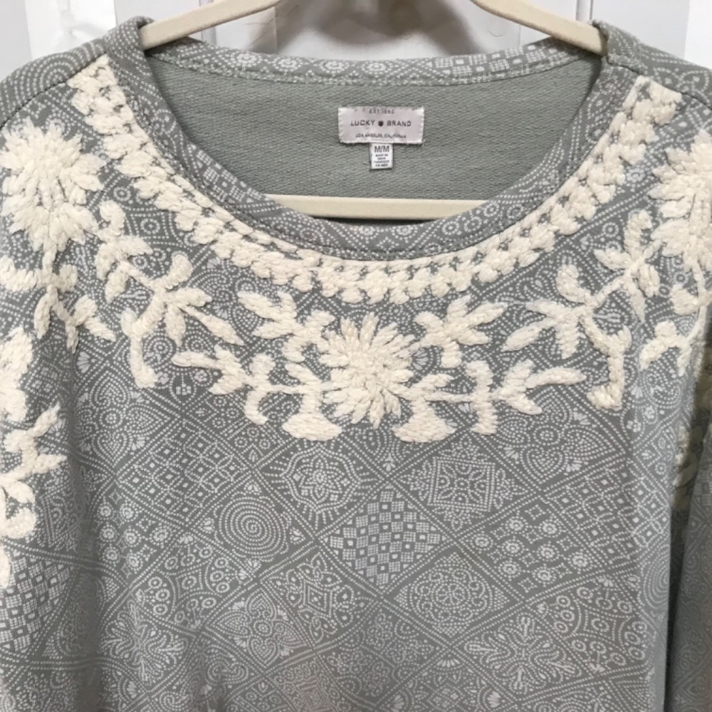Lucky Brand Sage Green and Cream Long Sleeve Cotton Top - Picture 8 of 16